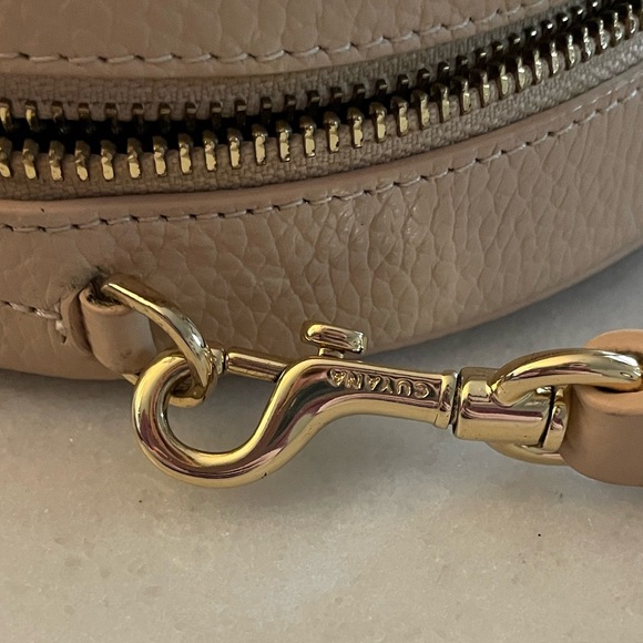 Cuyana pale pink/tan circle Leather Crossbody Bag - Picture 5 of 16